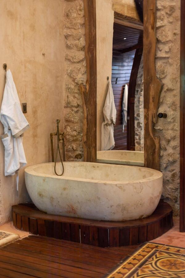 ホテル La Casa Del Encomendero バリャドリッド エクステリア 写真